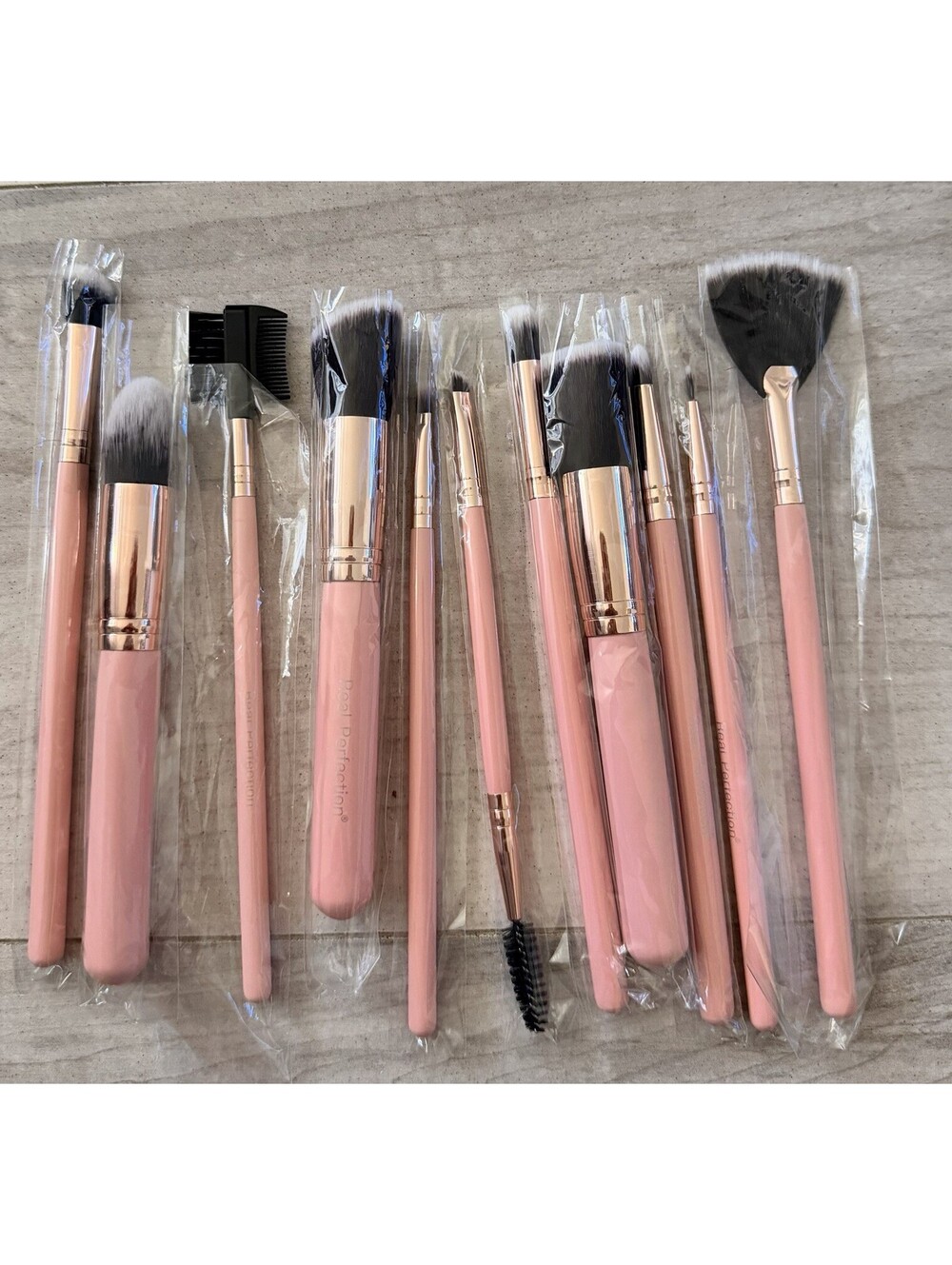 Real Perfection Makeup Brush Set Pink New